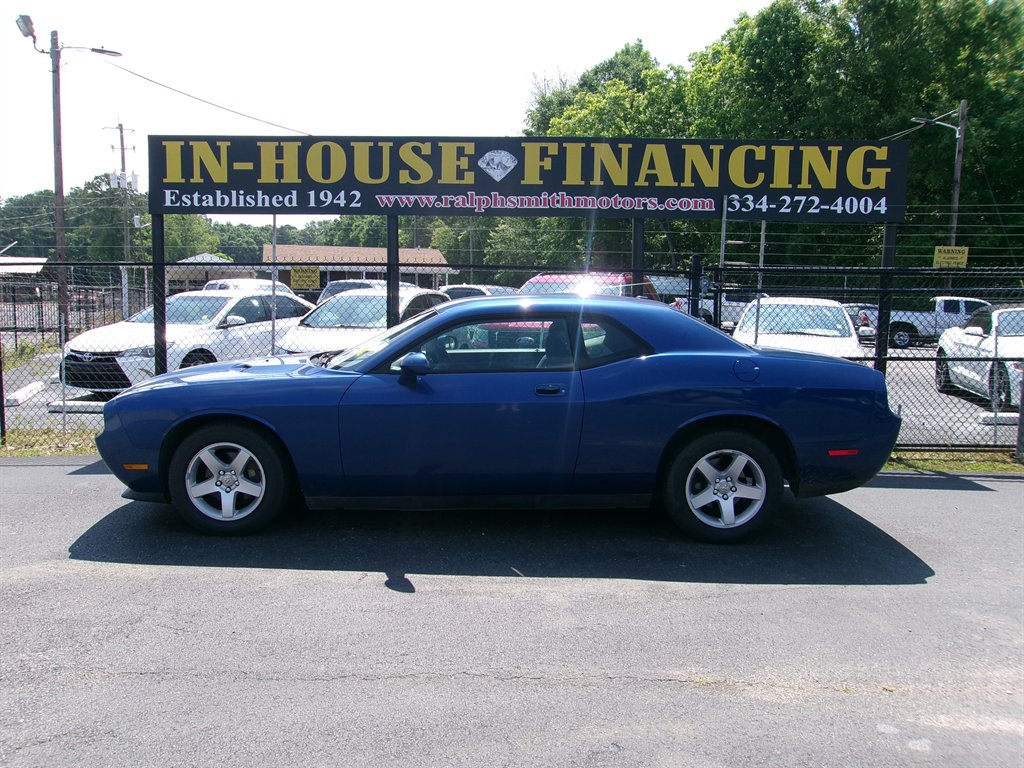 2010 Dodge Challenger SE's photo