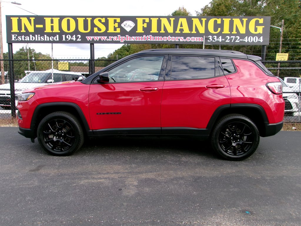 2023 Jeep Compass Altitude's photo