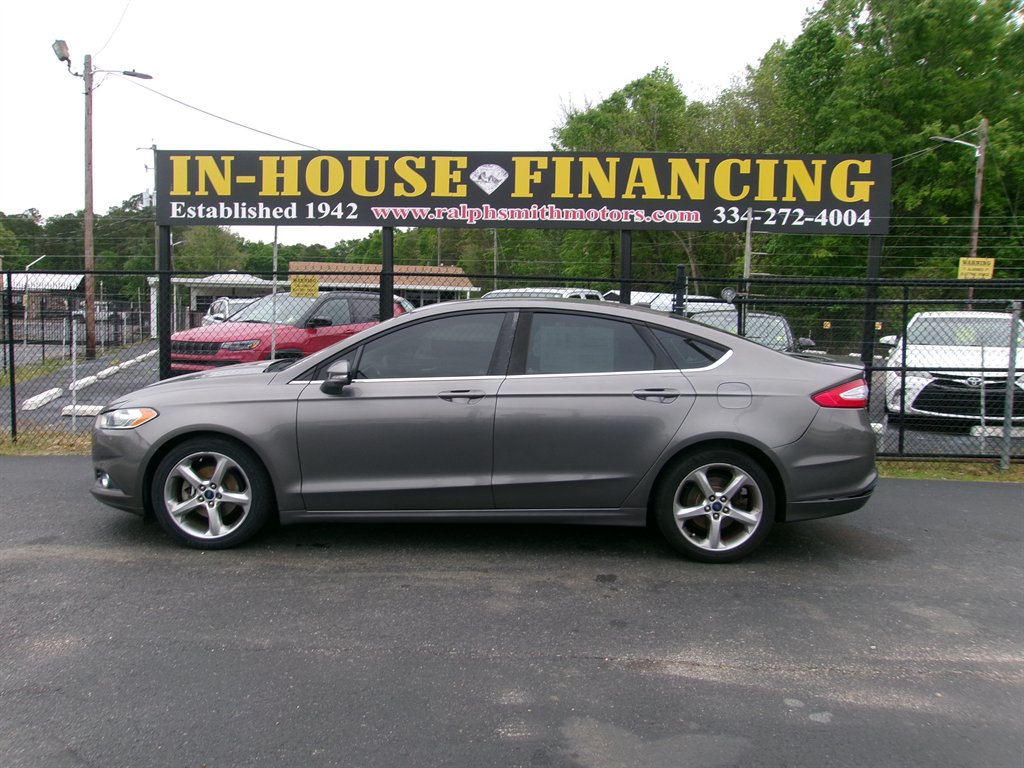 2014 Ford Fusion SE
