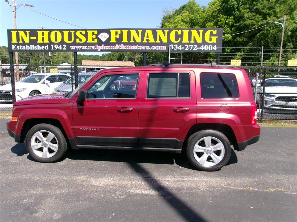 2016 Jeep Patriot Latitude's photo